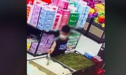 网友爆料超市视频真实图片,网友爆料惊人一幕，真相令人震惊！